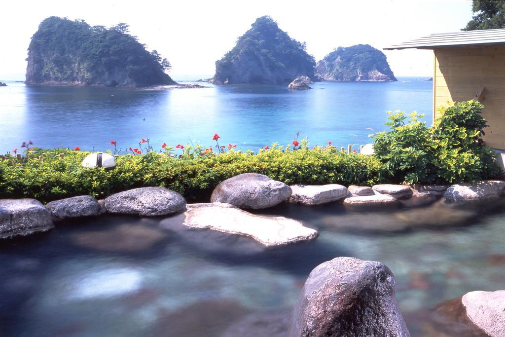 Dogashima Onsen Hotel Нишиизу Екстериор снимка
